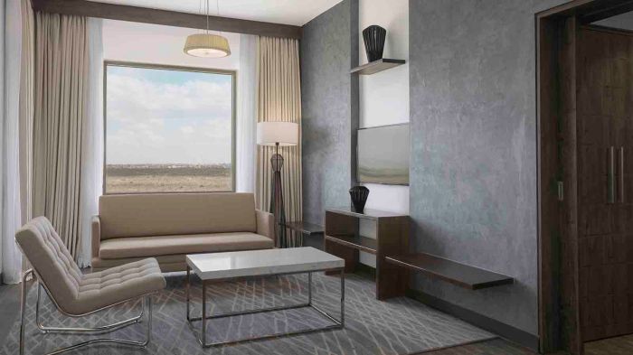 057_FPT_NBOFA_executive_sitting_Resize1